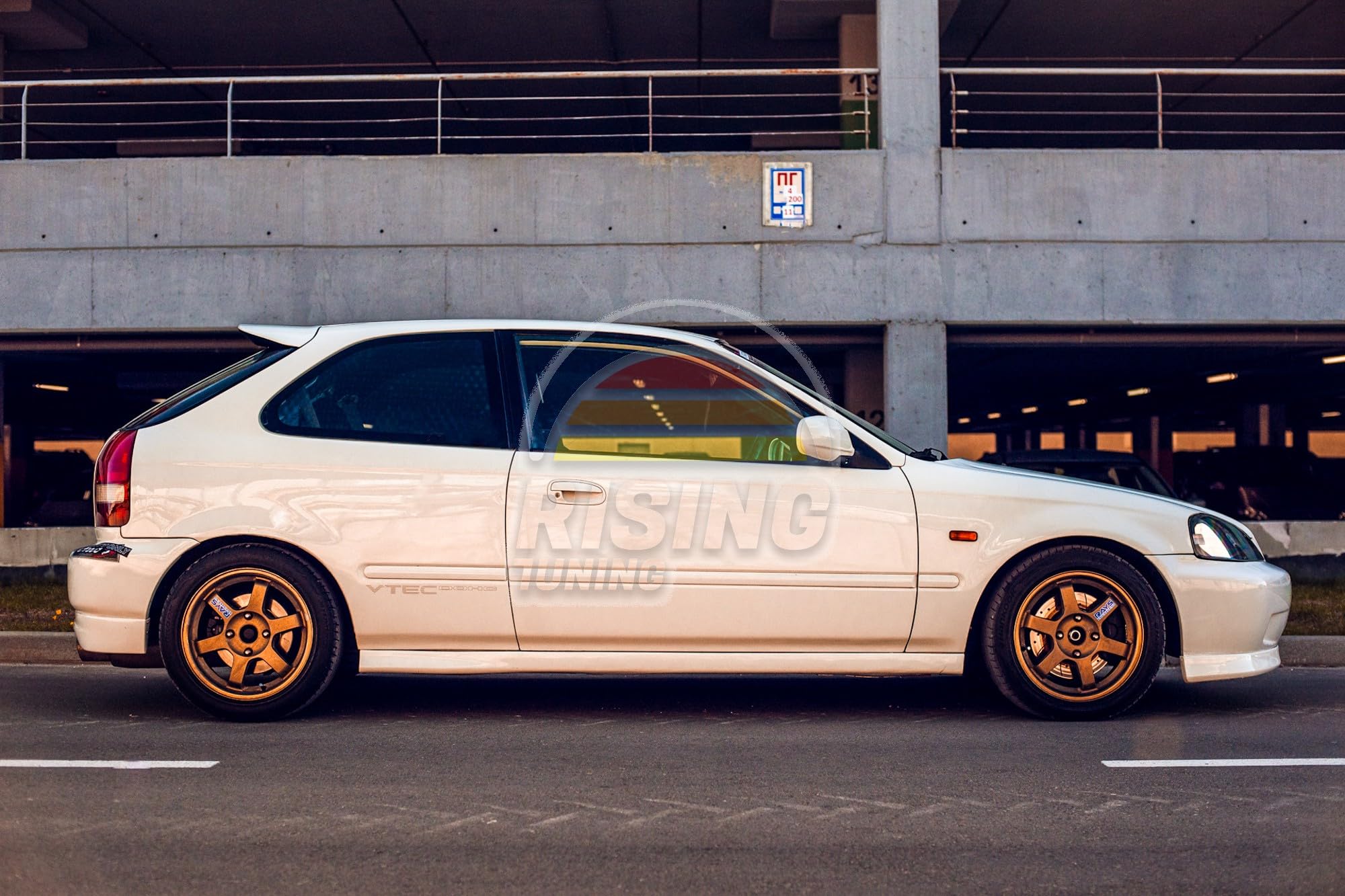 Amazon.co.jp: RisingTuning スプーン スタイル スポイラー ホンダ